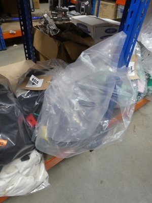 Lot 3124 - x30 Teddi Rose t-shirts