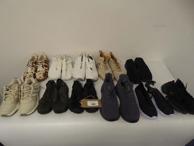 Lot 1055 - 11x Pairs of trainers in various styles to...