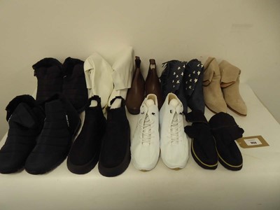 Lot 1056 - 9x Pairs of boots in various styles