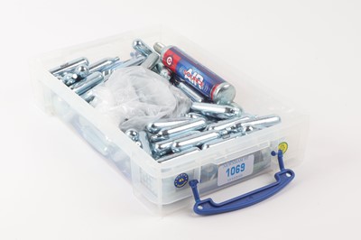 Lot 1069 - Tray of ASG 12g Co2 capsules and Crosman Co2...