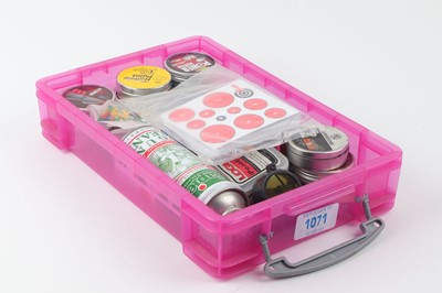 Lot 1071 - Tray of air weapon parts and accessories inc....