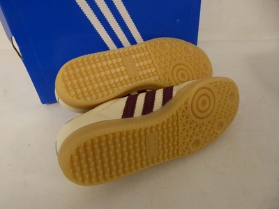 Lot 1059 - Adidas samba OG trainers in beige size UK5.5 -...