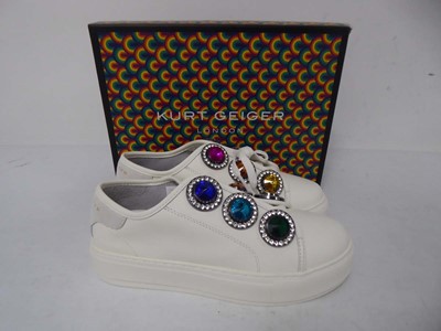 Lot 1062 - Kurt Geiger laney octavia white leather...
