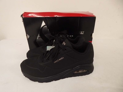 Lot 1068 - Sketchers Street los angeles trainer in black...
