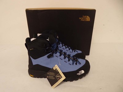 Lot 1072 - The North Face verto alpine mid gore-tex boots...