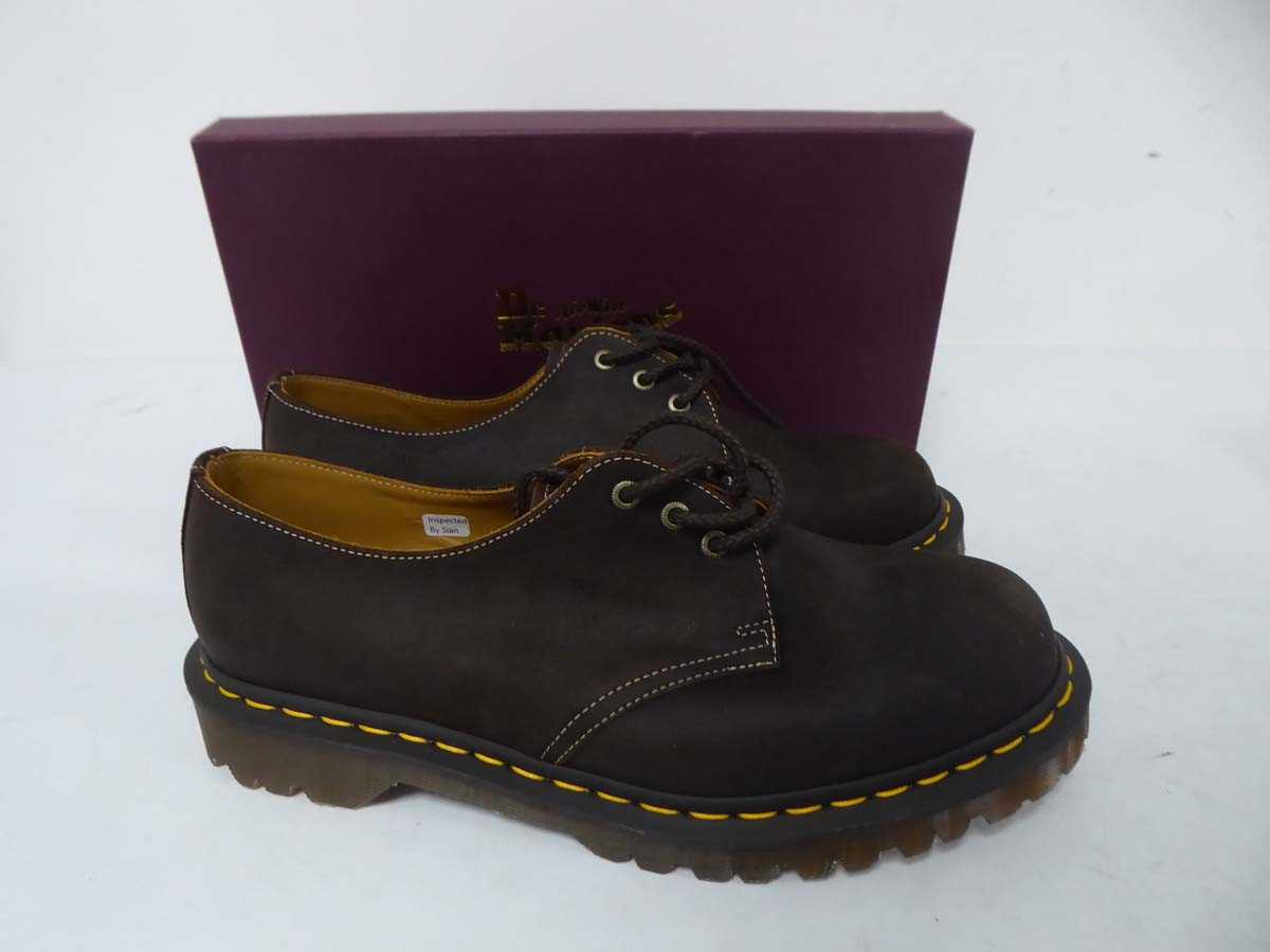 Lot 1077 - Dr Martens 1461 wax commander shoes in rustic...