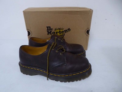 Lot 1080 - Dr Martens 1461 bex shoes in dark brown size...
