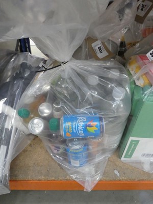 Lot 3016 - Tonic water, 7UP, Rubicon, Robinsons Squash,...