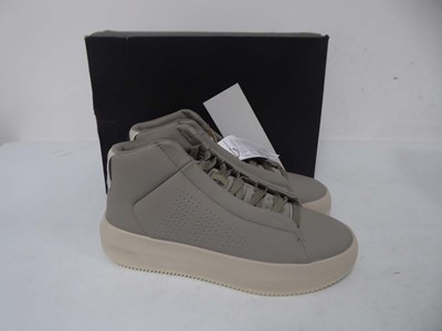 Lot 1902 - Adidas acesmash mid mer trainers in beige size...