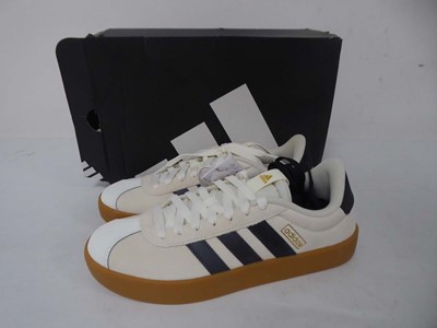 Lot 1910 - Adidas vl court 3.0 trainers in off white size...