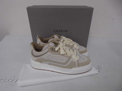 Lot 1911 - Cleens essential skate trainers in sand size...