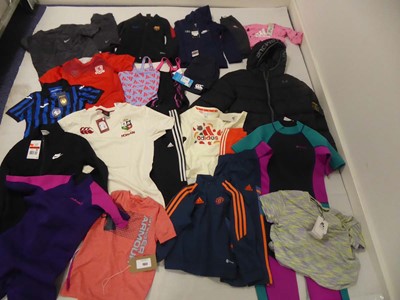 Lot 1931 - Selection of children's sportswear