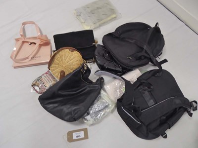Lot 1945 - Selection of various bags