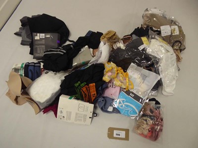 Lot 1946 - Selection of mixed underwear