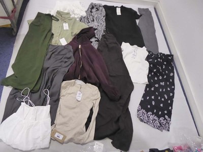 Lot 1963 - Selection of Zara & Sister Companies clothing
