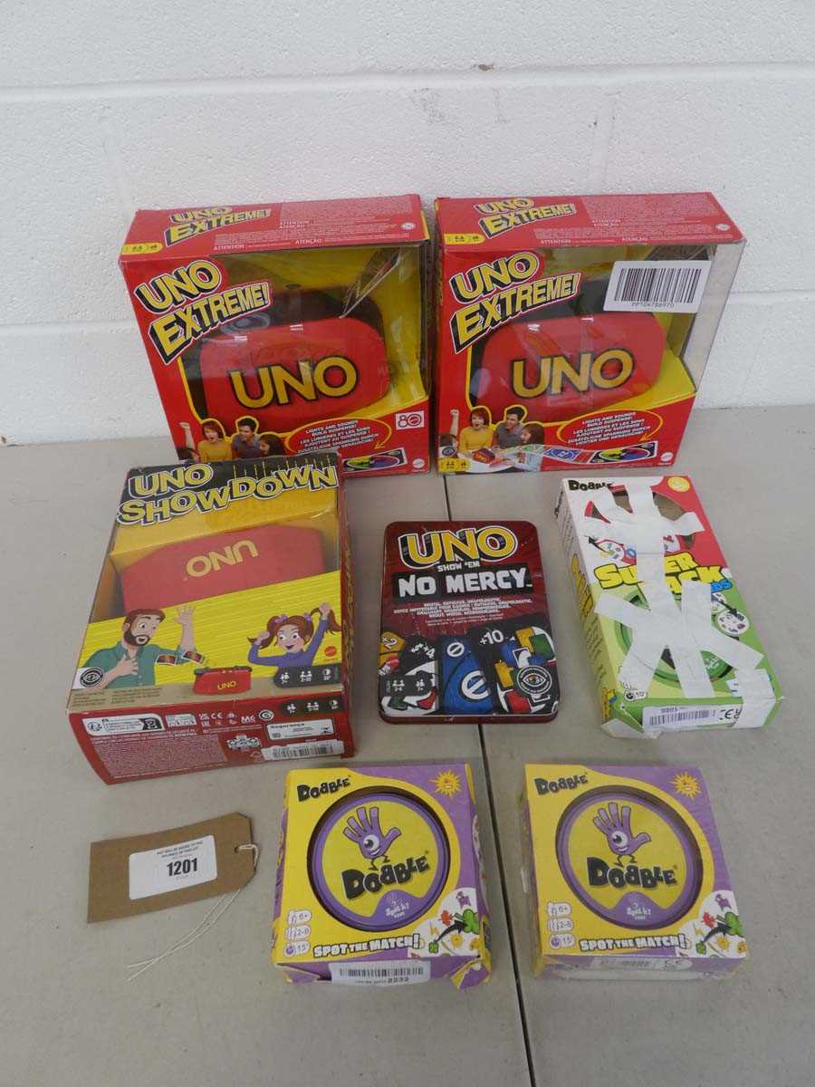 Lot Selection of childrens games incl. 2 boxed Uno...