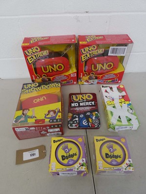 Lot Selection of childrens games incl. 2 boxed Uno...