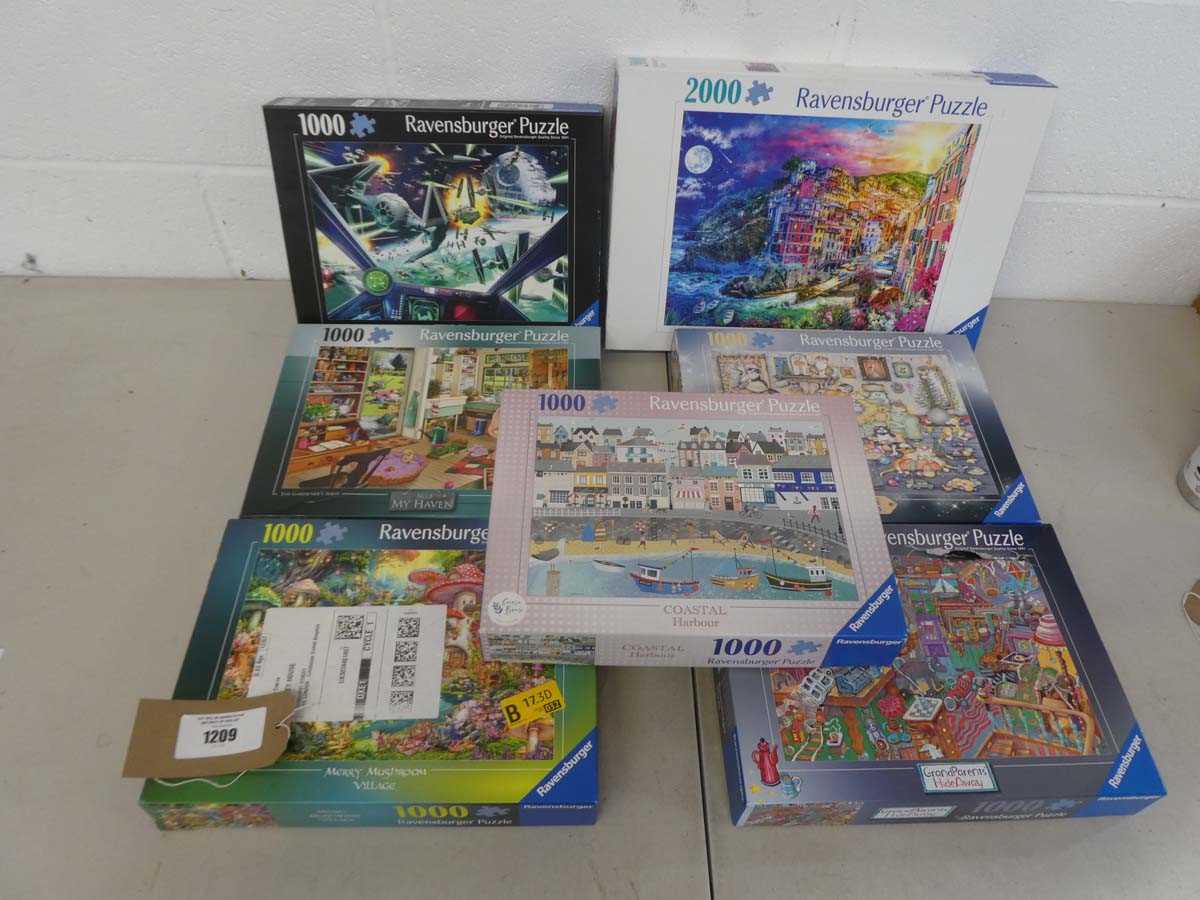 Lot Bag of Ravensburger puzzles incl. 2000 piece...
