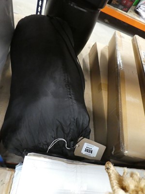 Lot 3024 - Azardk 350gsm sleeping bag