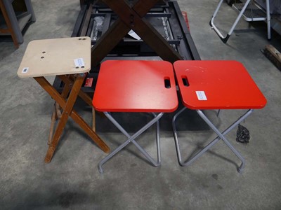 Lot 1407 - 3 folding stools