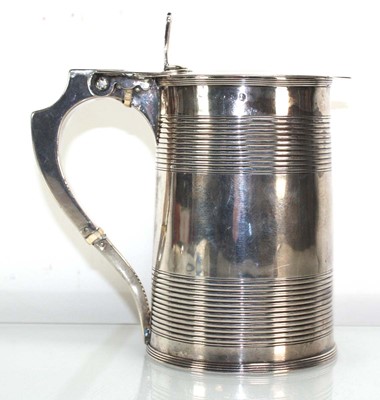 Lot 305 - A George III silver tankard of slender ribbed...