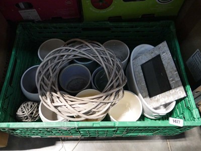 Lot 1477 - Assorted small ceramic planters and twisted...