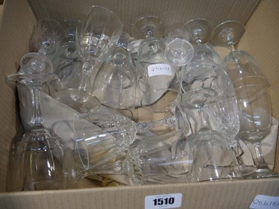 Lot 1510 - Box of mixed glass drinking vessels