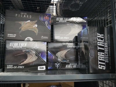 Lot 1540 - 5 various boxed Star Trek collectibles