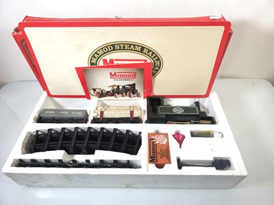 Lot 173 - A boxed Mamod Steam Railway Co. set including...
