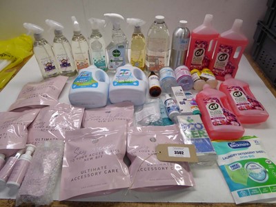Lot 3502 - Household cleaning products, Fabric softener,...