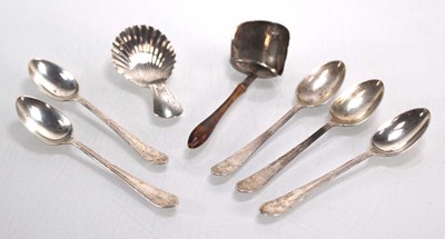 Lot 341 - A George III silver shell bowl caddy spoon,...