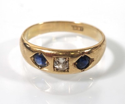 Lot 400 - An early 20th century yellow metal, diamond...