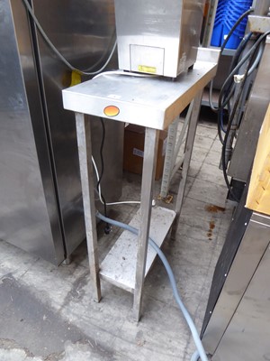 Lot 4 - 30cm stainless steel infill table