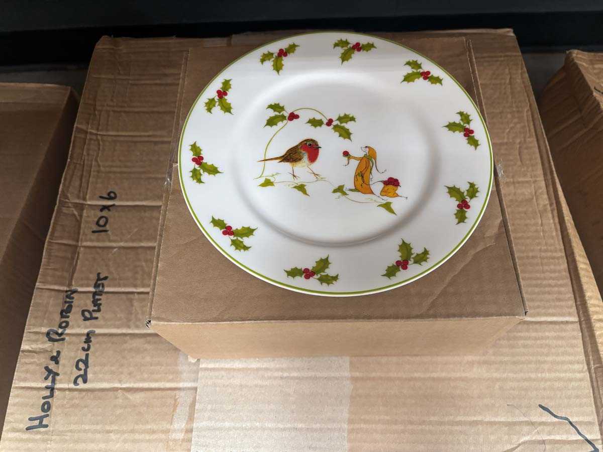 Lot Approximately 60x Emma Dunne Mossycup Wood...