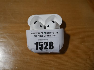 Lot 1736 - Apple Airpods 4, with charging case