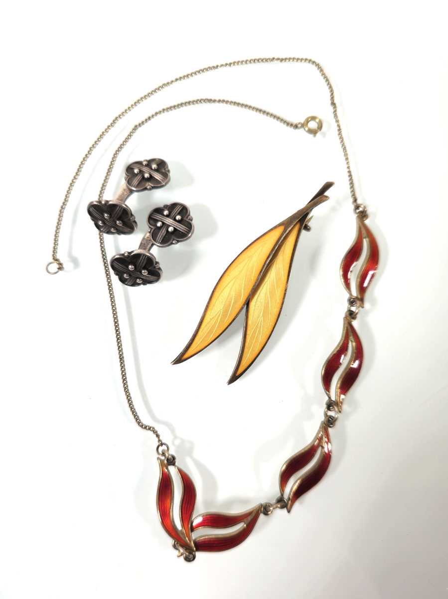 Lot 427 - A collection of Scandinavian silver jewellery...