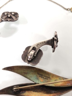 Lot 427 - A collection of Scandinavian silver jewellery...