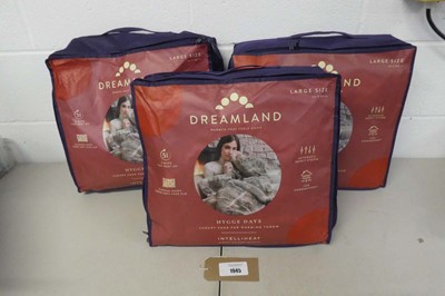 Lot 1281 - x3 Dreamland luxury faux fur warming throws.