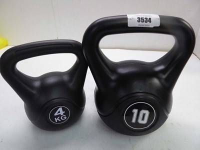 Lot 3534 - 10kg & 4kg kettlebells