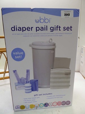 Lot 3543 - Ubbi diaper pail gift set