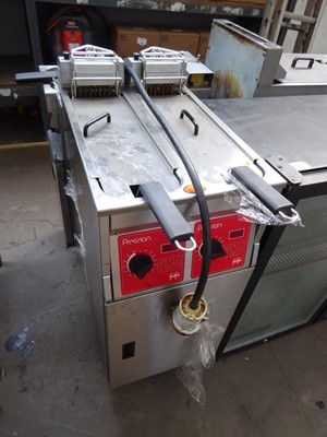 Lot 104 - 40cm electric Fry-Fry Precision twin tank...