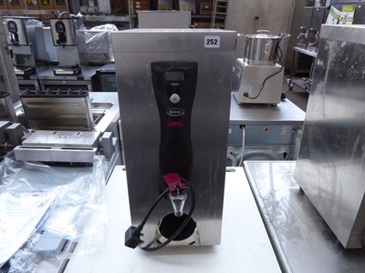 Lot 252 - Instanta 1501F autofeed hot water boiler