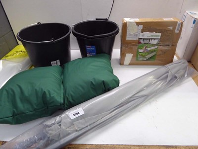 Lot 3550 - Garden parasol, 3 buckets, Raided garden bed...