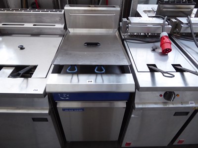 Lot 258 - 45cm Blue Seal gas GT45 single-tank fryer with...