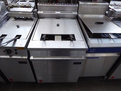 Lot 259 - 60cm Falcon gas twin-tank fryer with 2 baskets