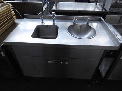 Lot 312 - 120cm hand wash and sink station with 2 bowls,...