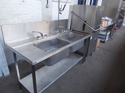 Lot 341 - 62cm MaidAid C2035WS lift-top pass-through...