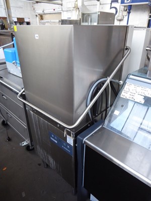 Lot 158 - 62cm MaidAid C2035WS lift top pass through...