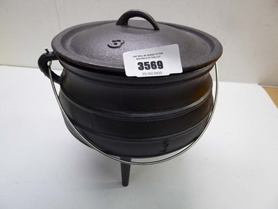 Lot 3569 - Breeins cast iron cooking pot