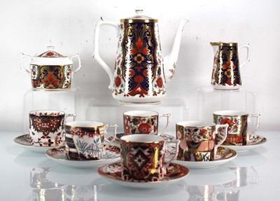 Lot 210 - A Royal Crown Derby six sitting 'Curators...